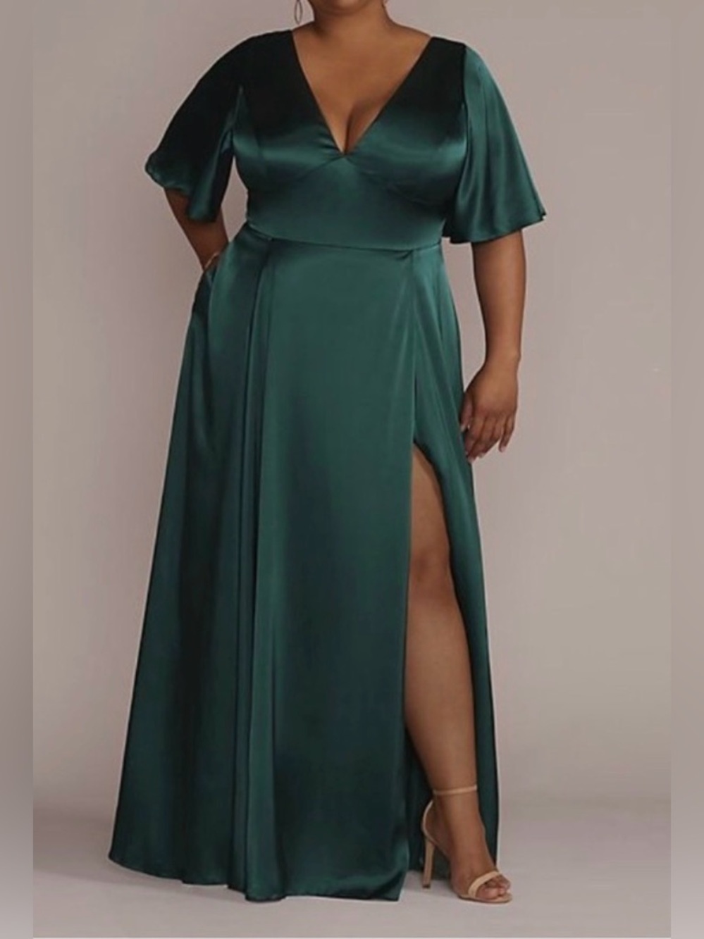 Galina Signature Plus-Size Emerald Satin V-Neck Maxi Dress with Side Slit